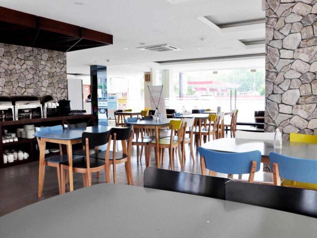 Nite And Day Batam Jodoh Square Hotel Ngoại thất bức ảnh